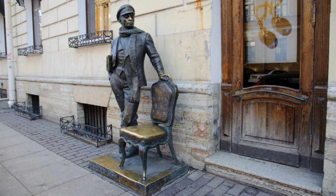 Памятник Остапу Бендеру