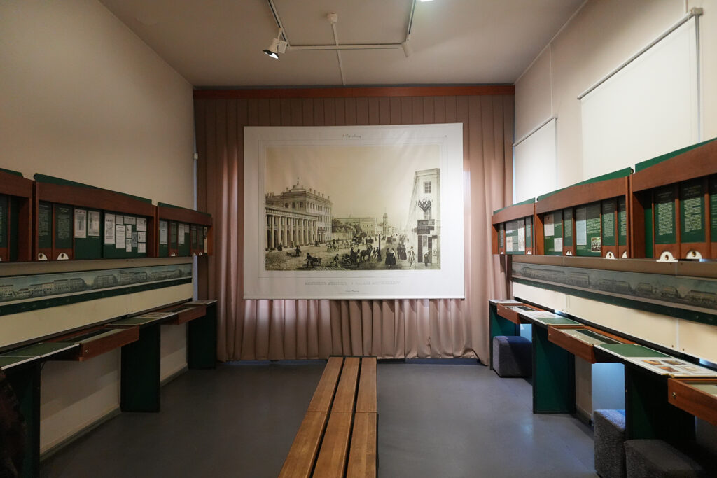 Экспозиция «История Петербурга-Петрограда. 1703 –1917 гг.» в Комендантском доме Петропавловской крепости