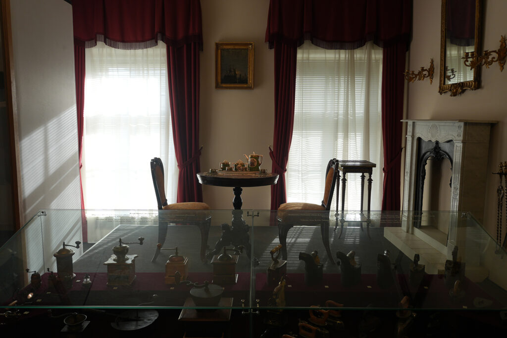 Экспозиция «История Петербурга-Петрограда. 1703 –1917 гг.» в Комендантском доме Петропавловской крепости