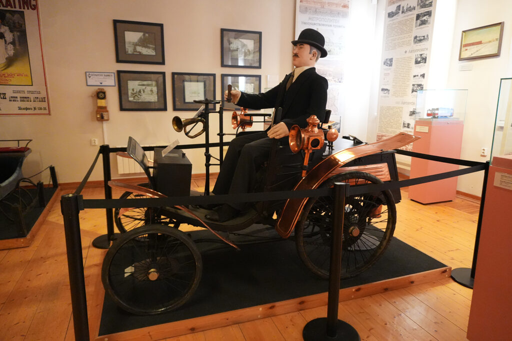 Экспозиция «История Петербурга-Петрограда. 1703 –1917 гг.» в Комендантском доме Петропавловской крепости