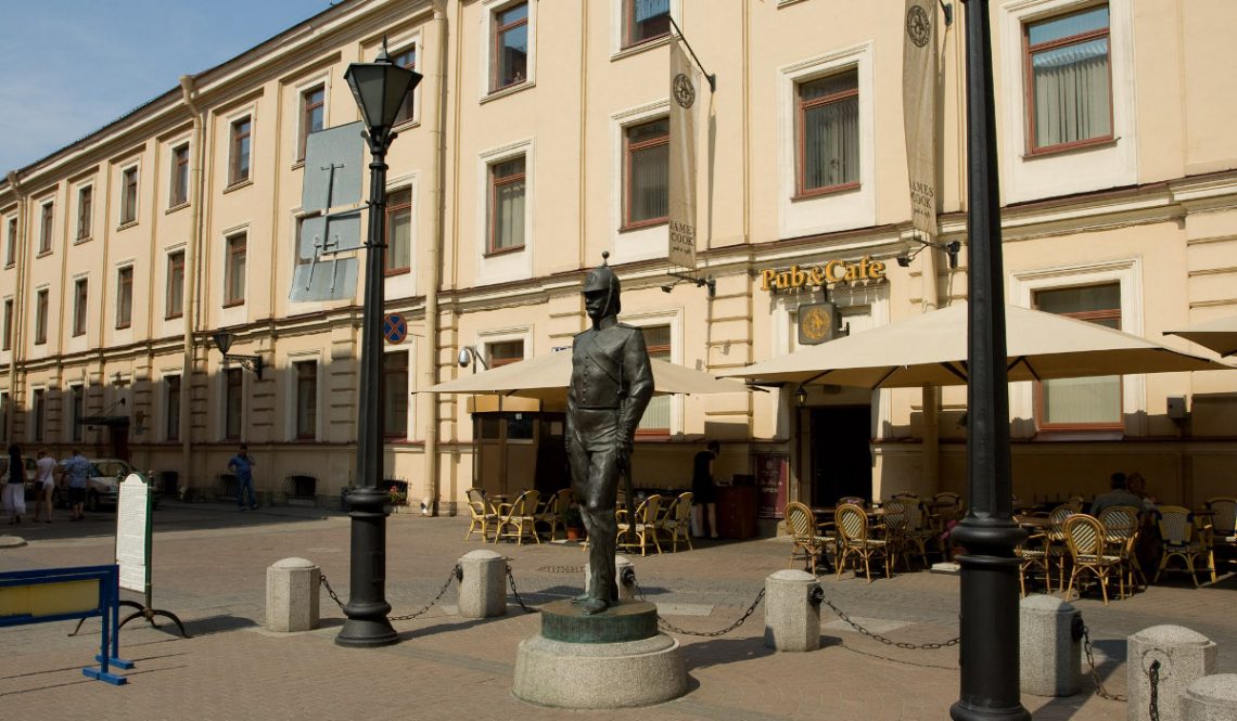 "Городовой", скульптура