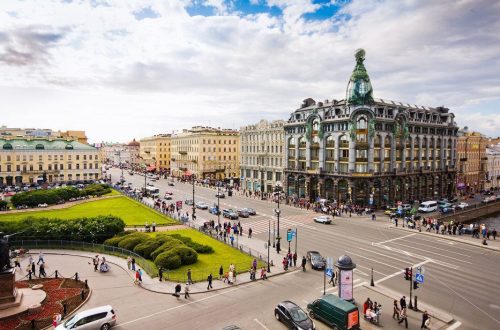 Невский проспект в Санкт-Петербурге