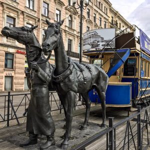 Памятник «Конке» в Санкт-Петербурге