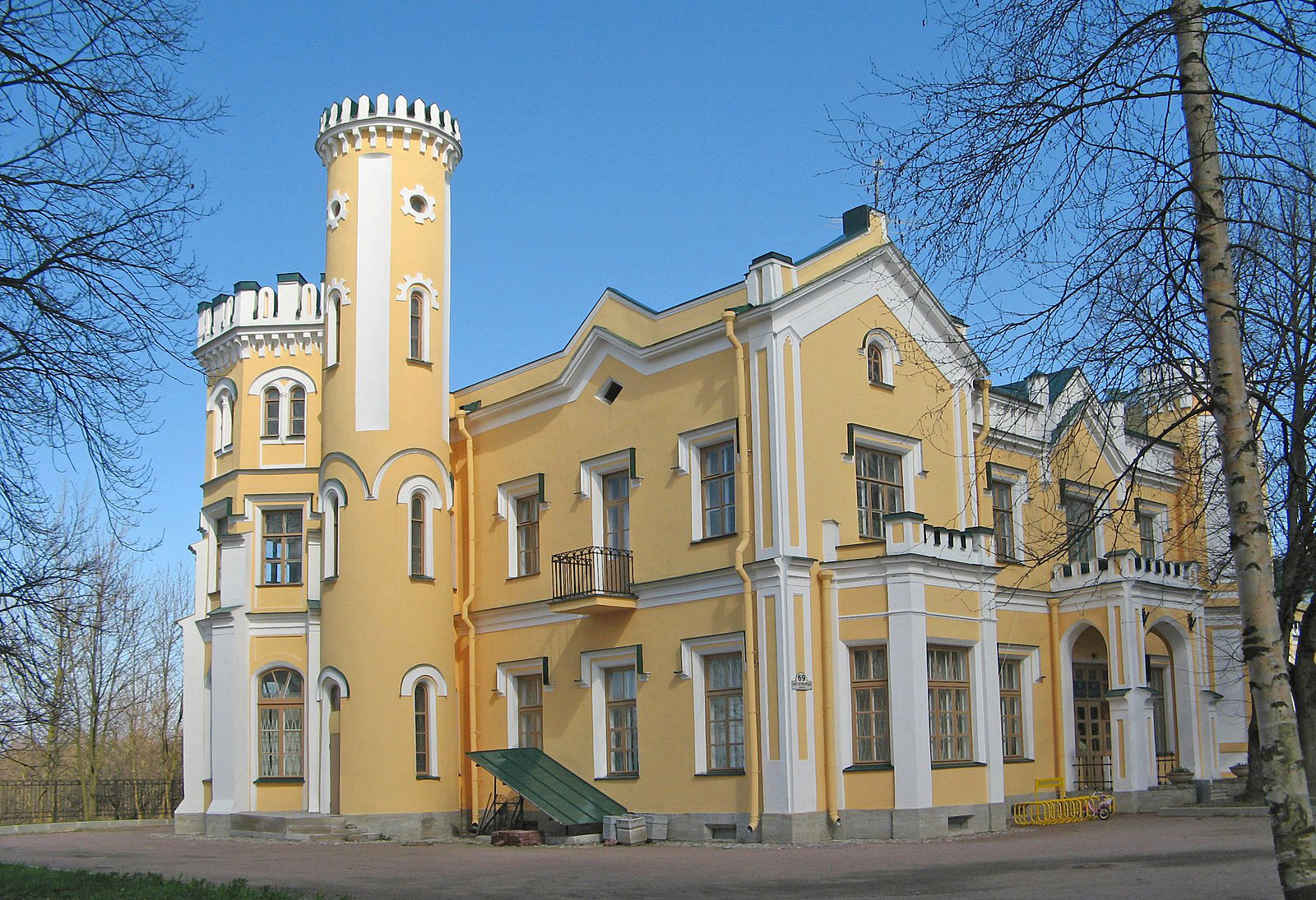 Львовский дворец в Стрельне