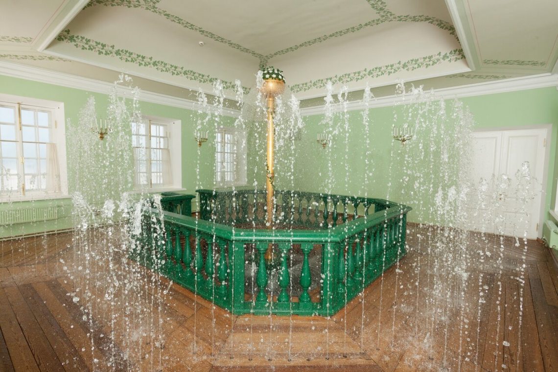 Петергоф корпуса. Монплезир Петергоф банный корпус. Банный корпус дворца Монплезир. Музей банный корпус в Петергофе. Банный комплекс Петергоф дворец