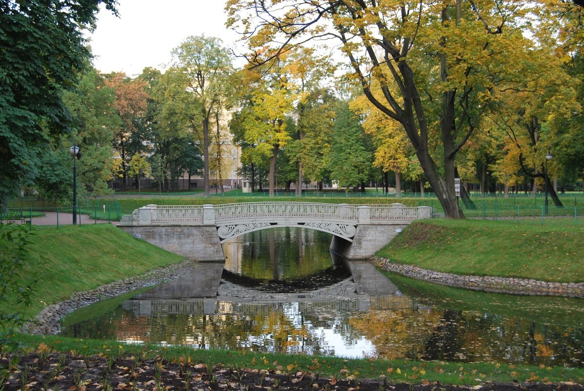 Михайловский сад в Санкт-Петербурге