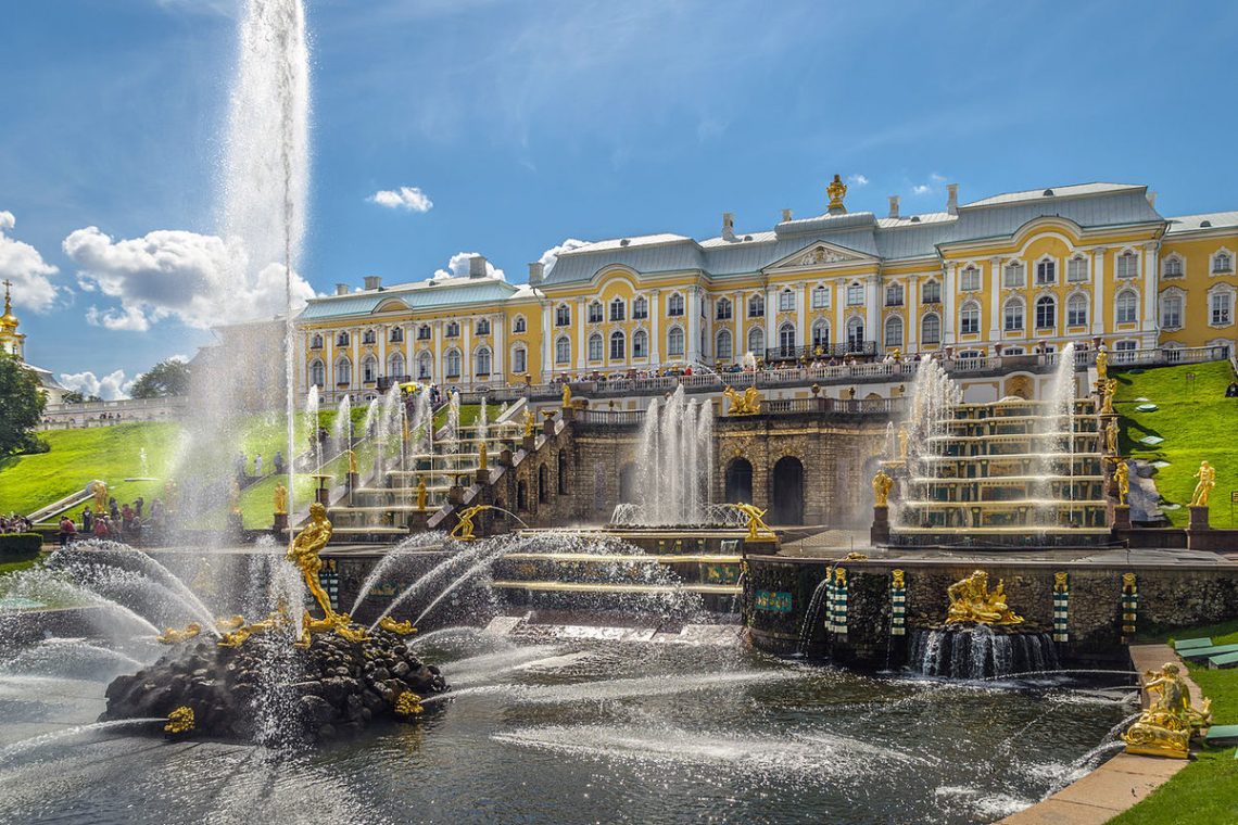 Экскурсии в Петергоф из Санкт-Петербурга