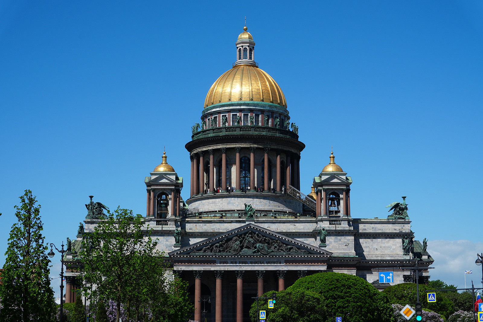 Колоннада Исаакиевского собора