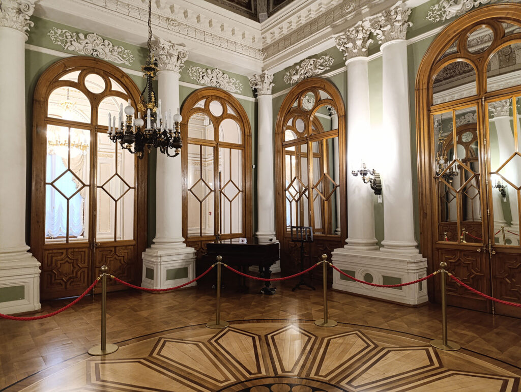 Интерьер Юсуповского дворца в Санкт-Петербурге