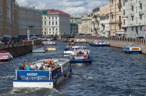 Прогулки по рекам и каналам Санкт-Петербурга в 2020 году