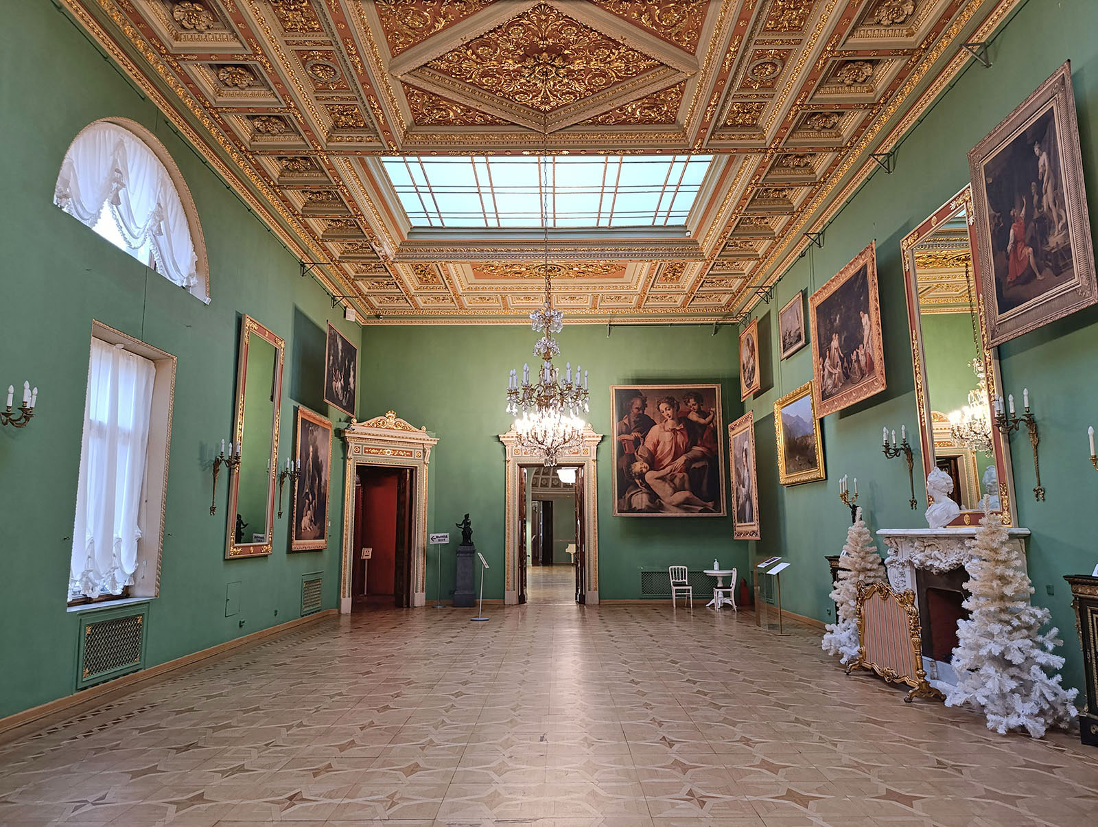 Зал Прециоза в Юсуповском дворце на Мойке в Санкт-Петербурге