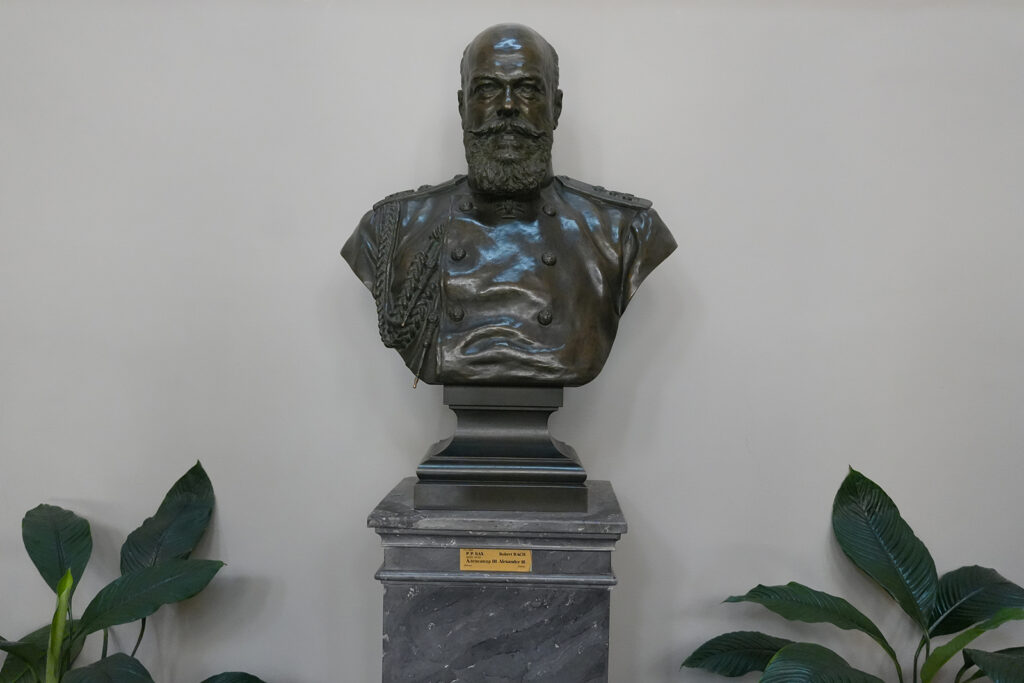 Михайловский дворец внутри