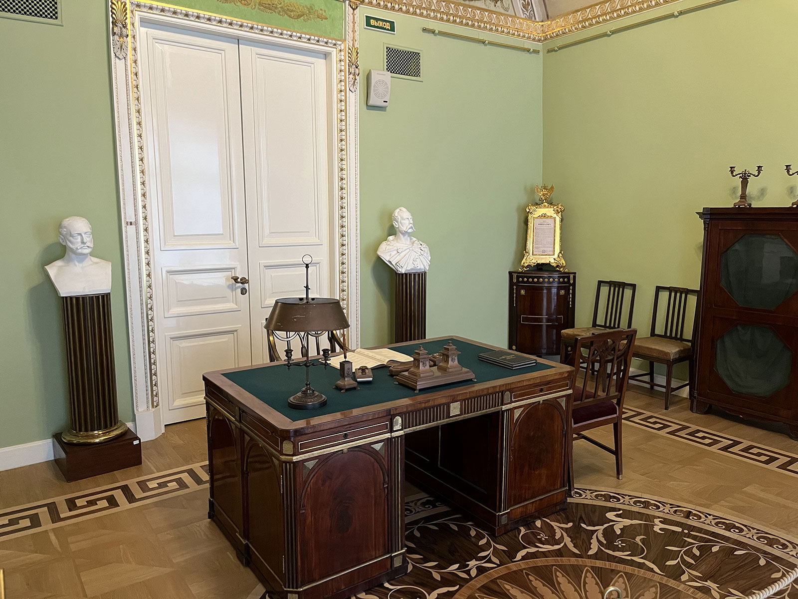 Экспозиции и залы Главного штаба Эрмитажа в Санкт-Петербурге