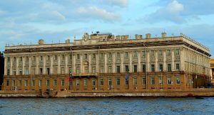 Грм мраморный дворец