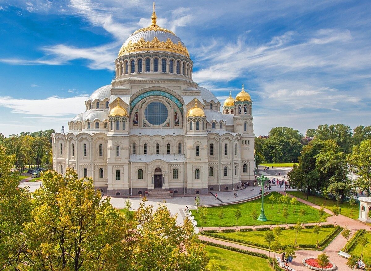 Автобусная экскурсия Кронштадт – Никольский (Морской) собор и Петровский док