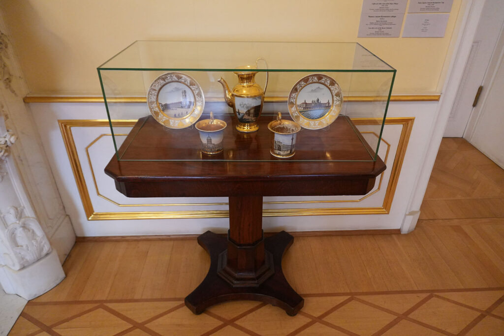 Строгановский дворец внутри