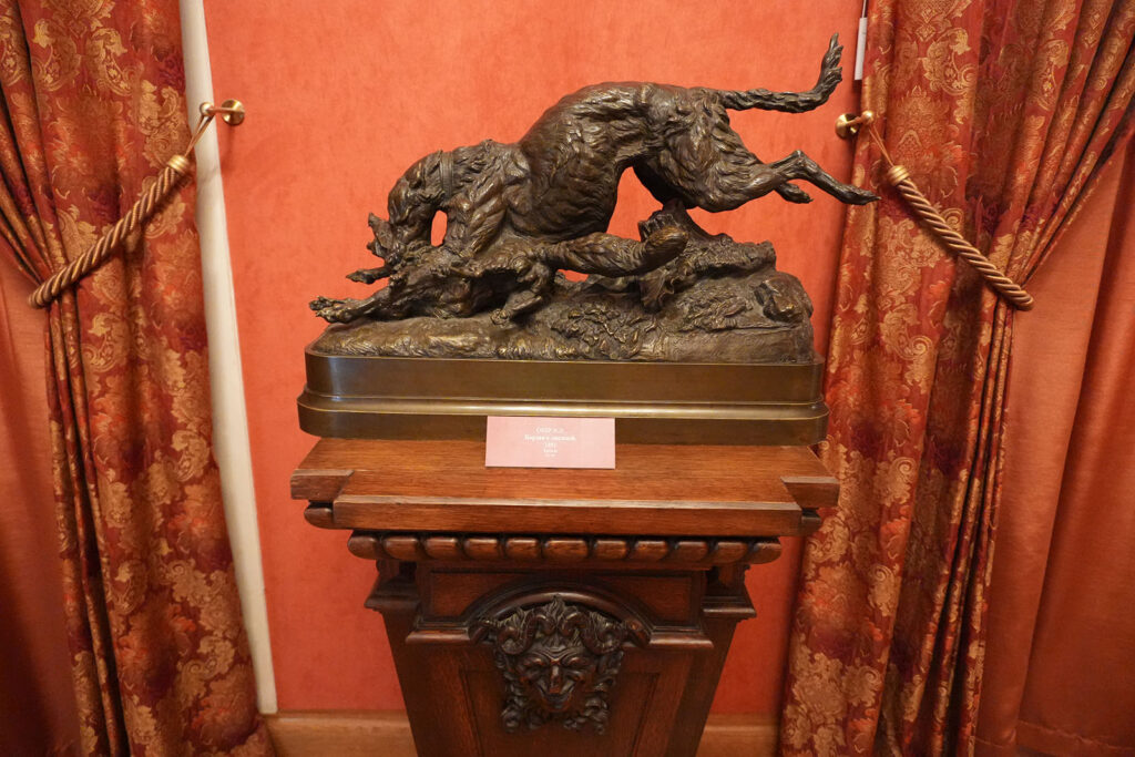 Строгановский дворец внутри