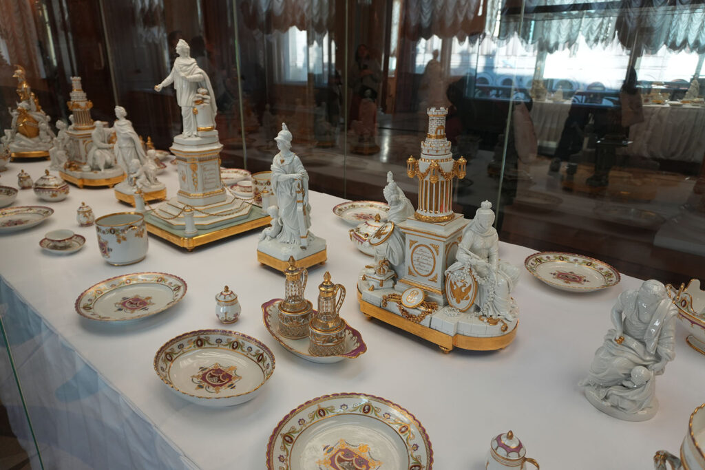 Строгановский дворец внутри