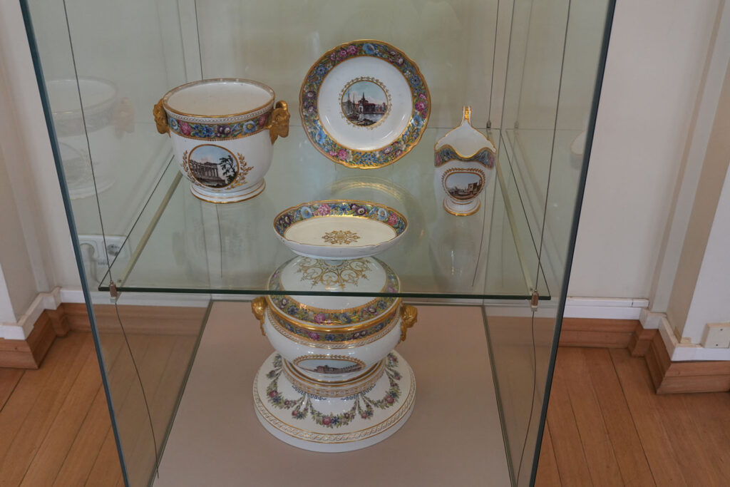 Строгановский дворец внутри