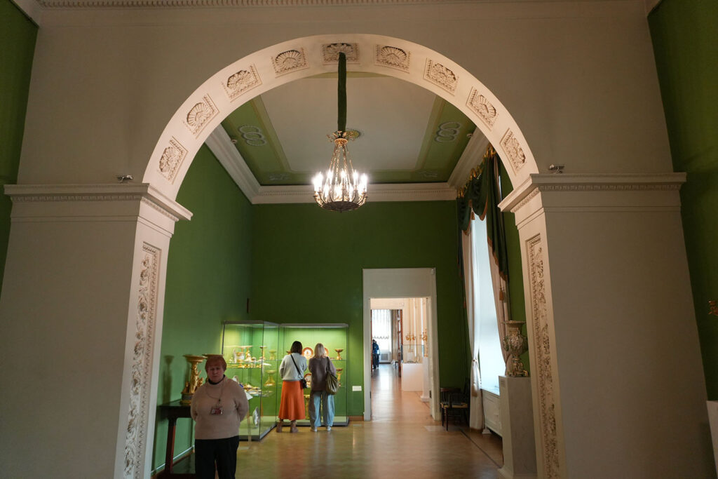 Строгановский дворец внутри
