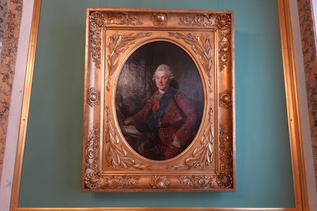 Строгановский дворец внутри