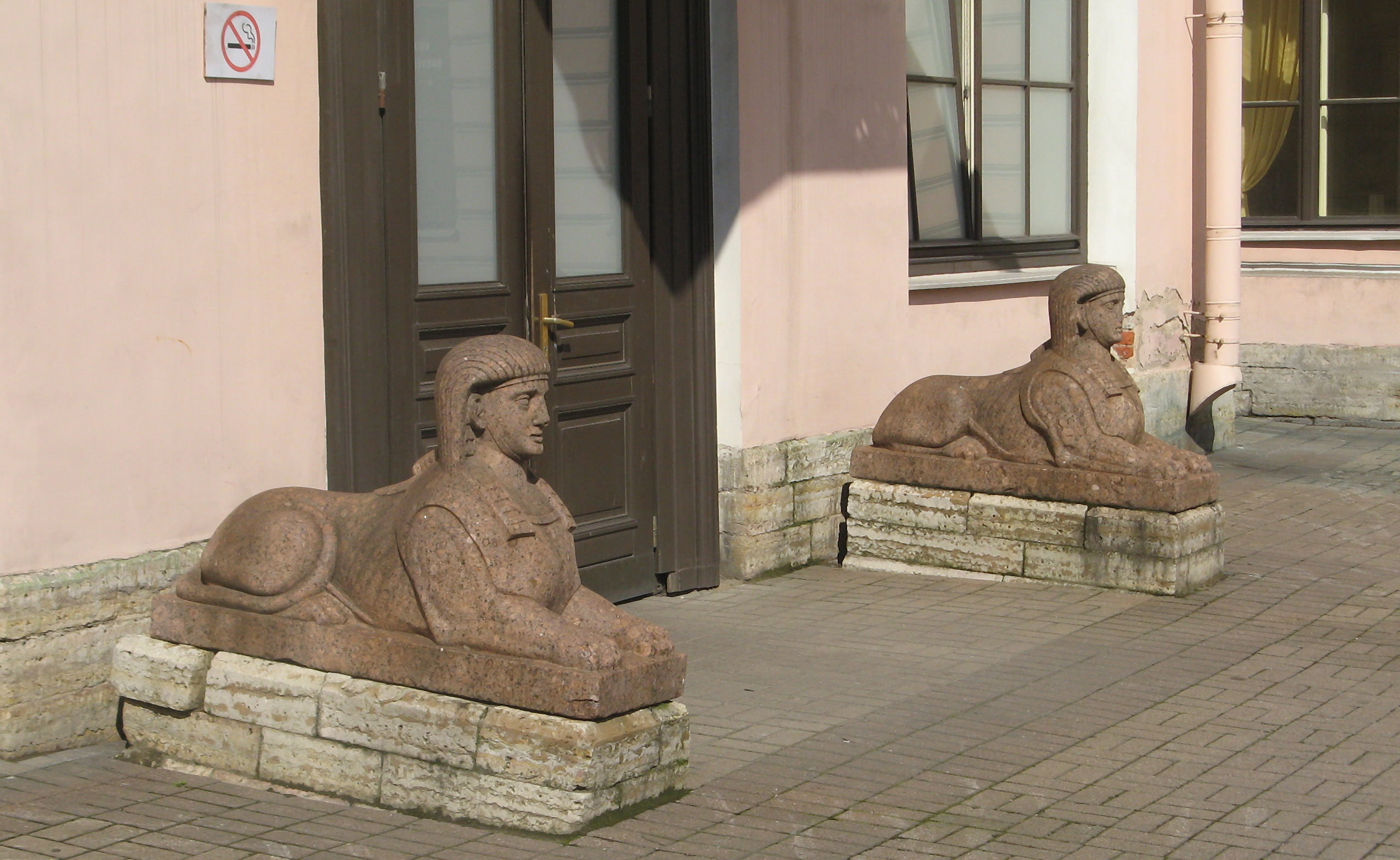 сфинксы строгановский дворец в санкт-петербурге