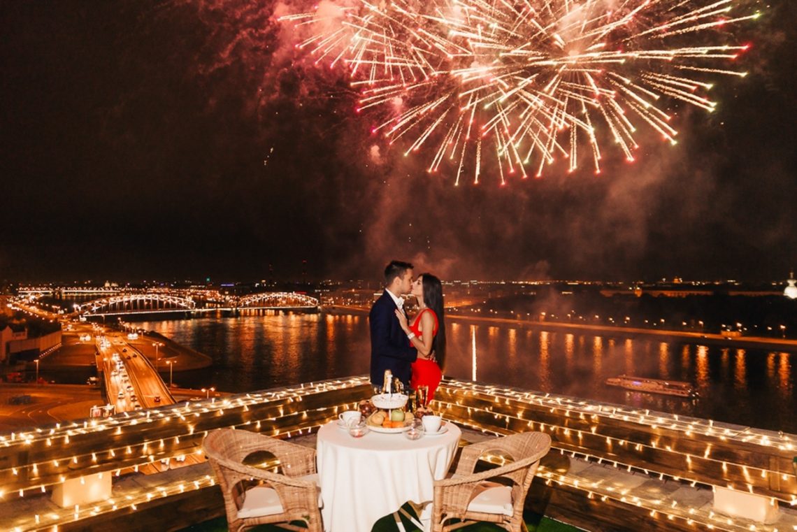 Романтическое свидание на крыше в Санкт-Петербурге