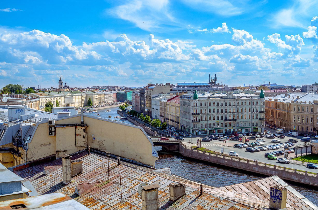 Прогулка по крышам Санкт-Петербурга с профессиональным руфером