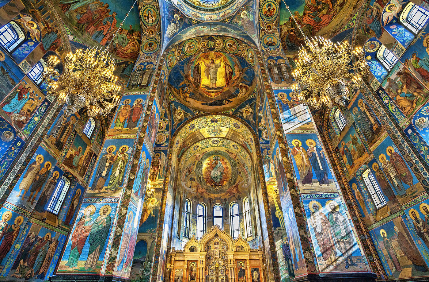 Внутреннее убранство храма Спаса на Крови в Санкт-Петербурге