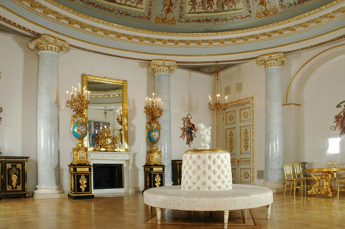 Большая ротонда в Юсуповском дворце на Мойке в Санкт-Петербурге