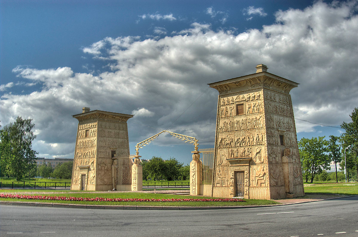 Египетские ворота в Царском Селе