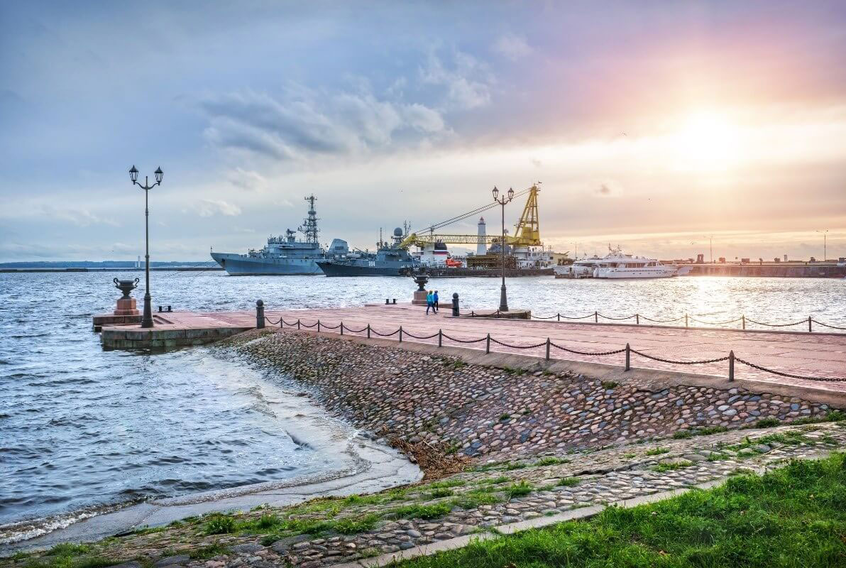 Петровская пристань в Кронштадте