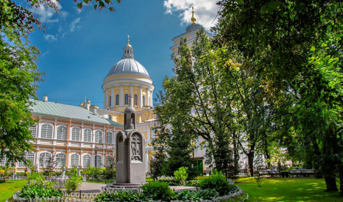 Александро-Невская лавра в Санкт-Петербурге