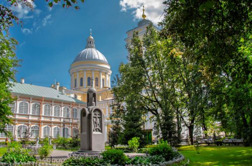 Александро-Невская лавра в Санкт-Петербурге