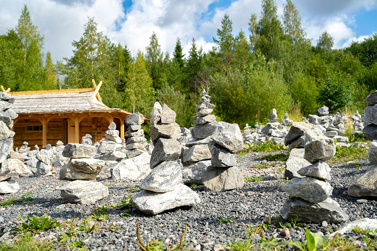 Сад камней Рускеала в Карелии