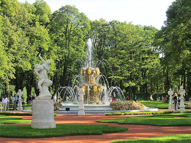 Летний сад в Санкт-Петербурге