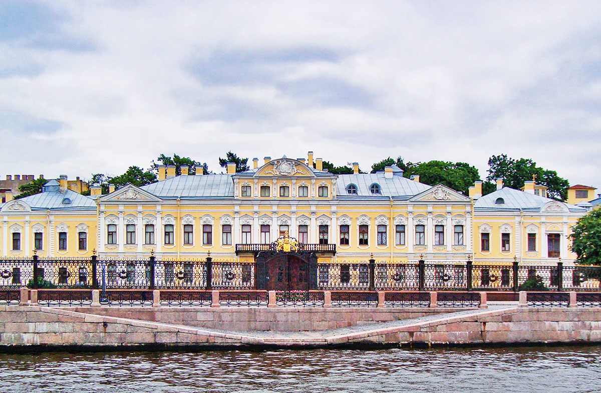 Шереметьевский дворец в Санкт-Петербурге