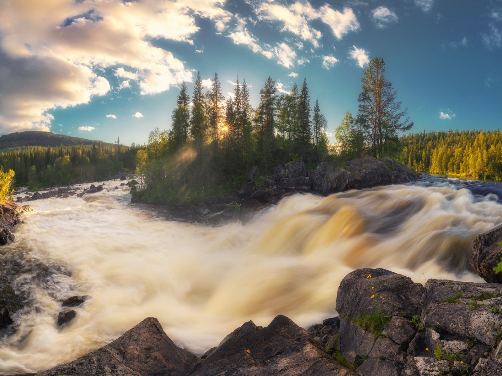 Водопад Киваккакоски в Карелии