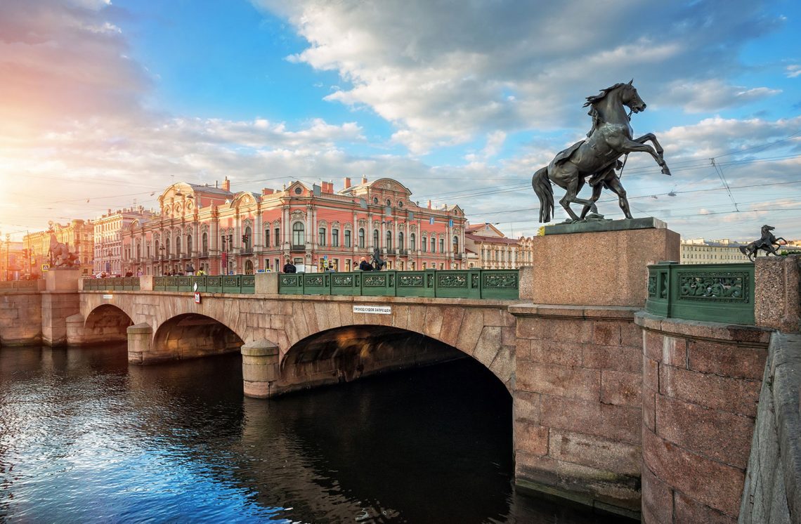 Аничков мост в Санкт-Петербурге