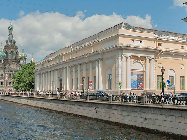 Корпус Бенуа