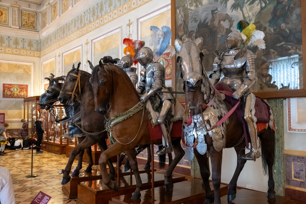Рыцарский зал в Эрмитаже