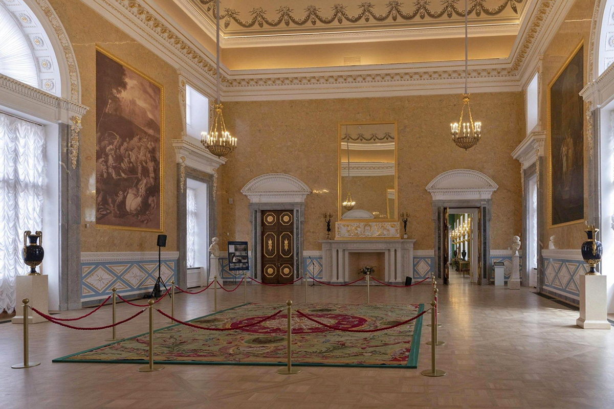 Воскресенский зал в Михайловском замке