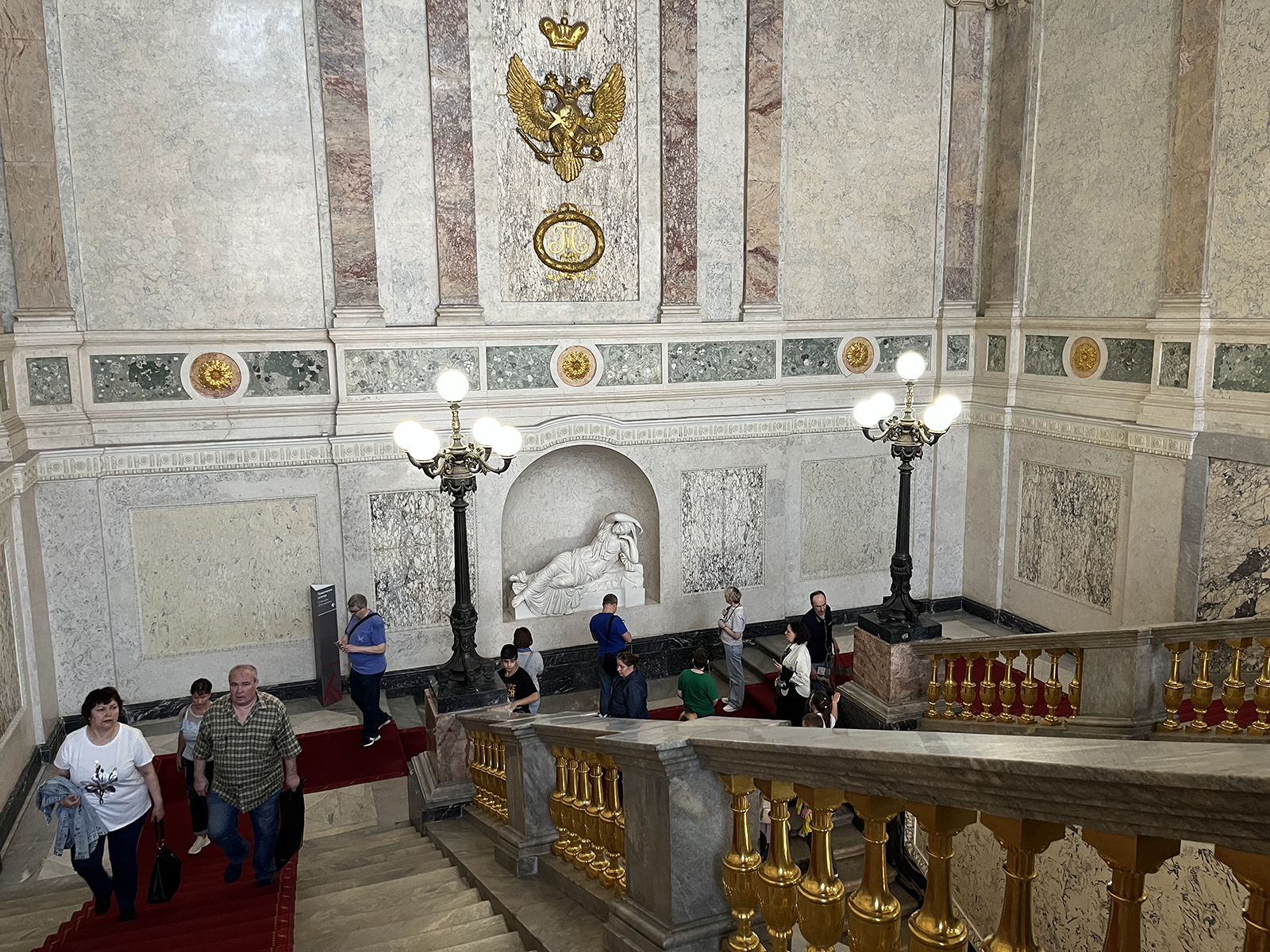 Парадная лестница Михайловского замка