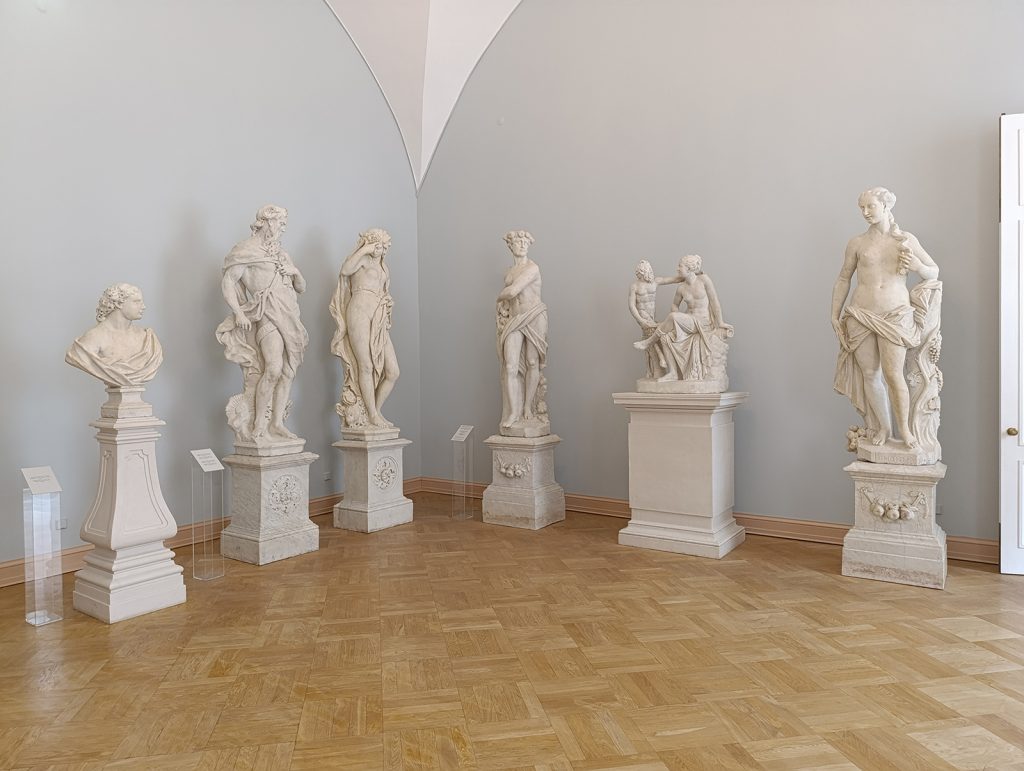 Выставки в Михайловском замке