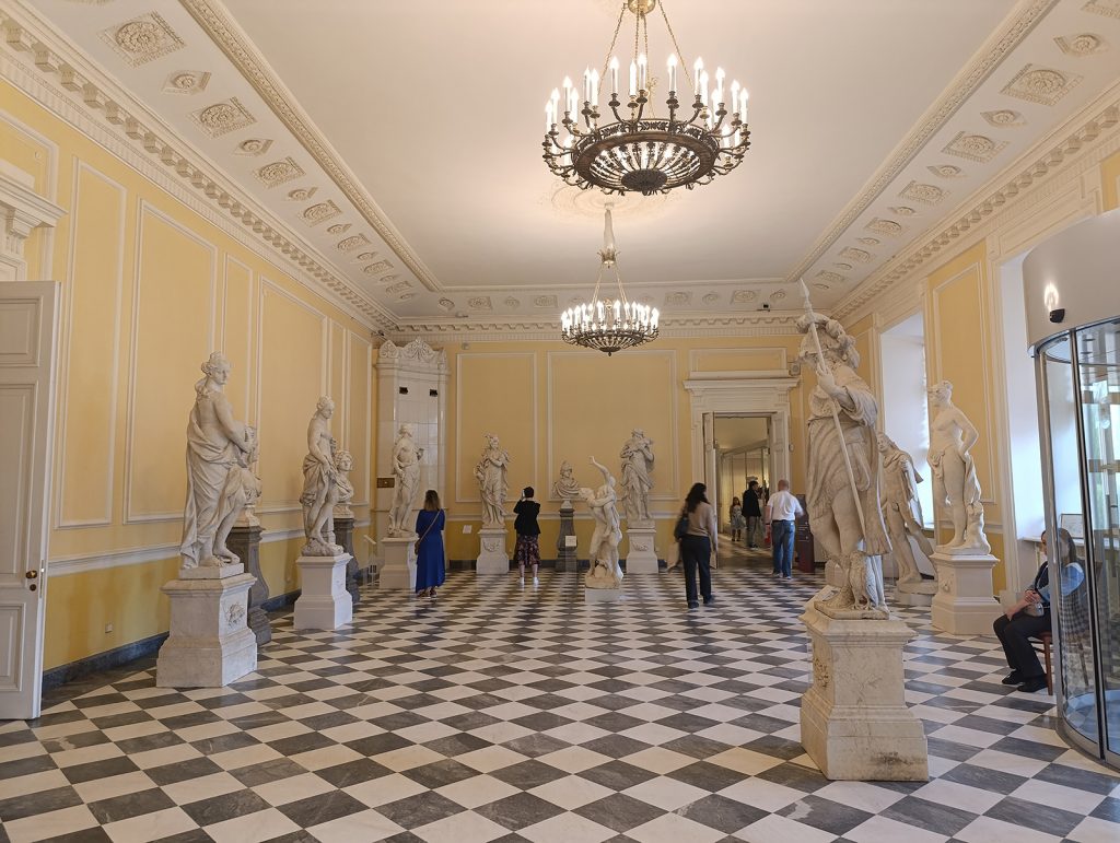 Выставки в Михайловском замке