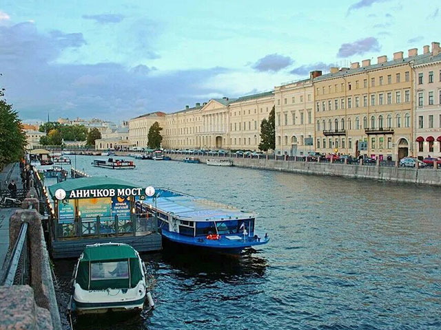 Причал - Аничков мост
