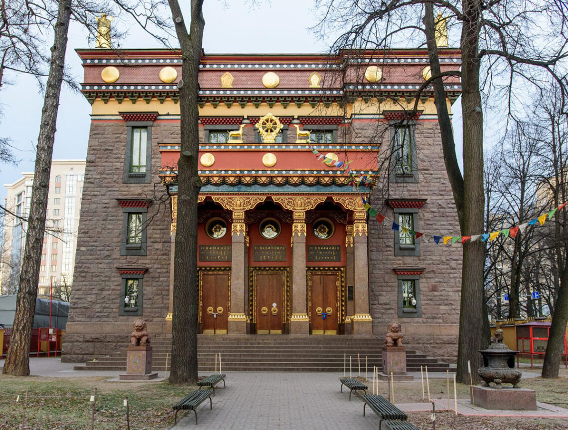 Буддийский храм Дацан Гунзэчойнэй в Санкт-Петербурге
