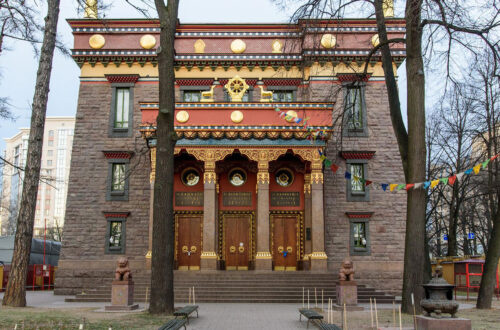 Буддийский храм Дацан Гунзэчойнэй в Санкт-Петербурге