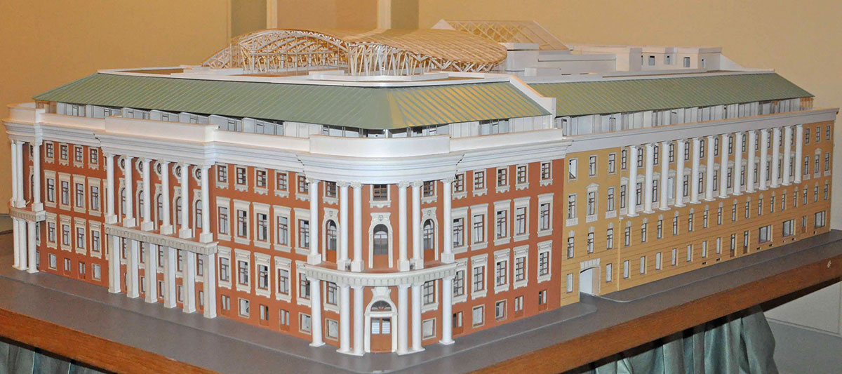 Макет дома Елисеевых на набережной Мойки в Санкт-Петербурге