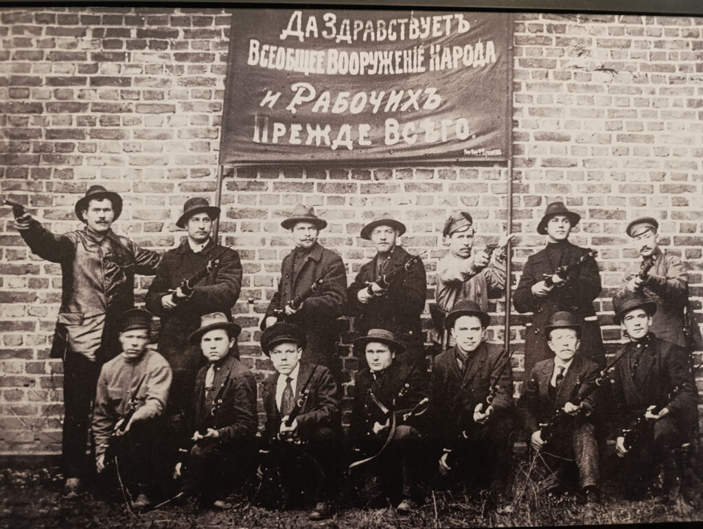 Экспозиция музея политической истории России в особняке Кшесинской в Санкт-Петербурге